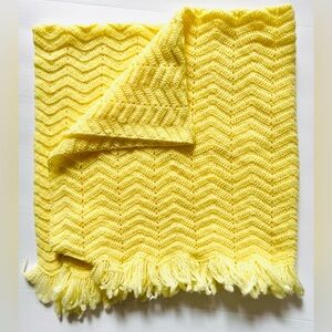 Afghan Crochet Knit Chevron Lap Blanket with Fringe Size 40” Square